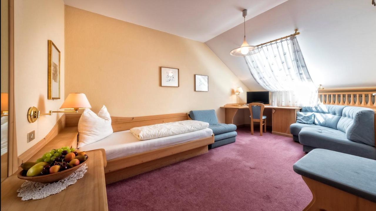 Hotel Brueckenwirt Novacella 外观 照片