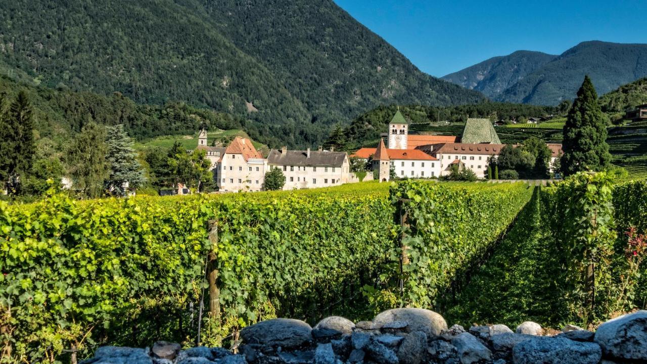 Hotel Brueckenwirt Novacella 外观 照片