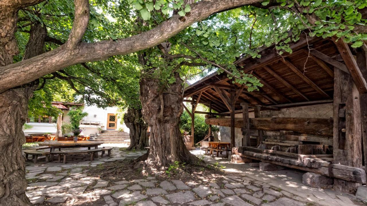 Hotel Brueckenwirt Novacella 外观 照片